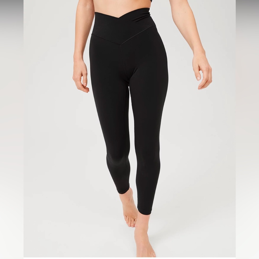 Aerie Offline Real Me High Waist Crossover V Waist Legging 7/8 - Size XS SHORT